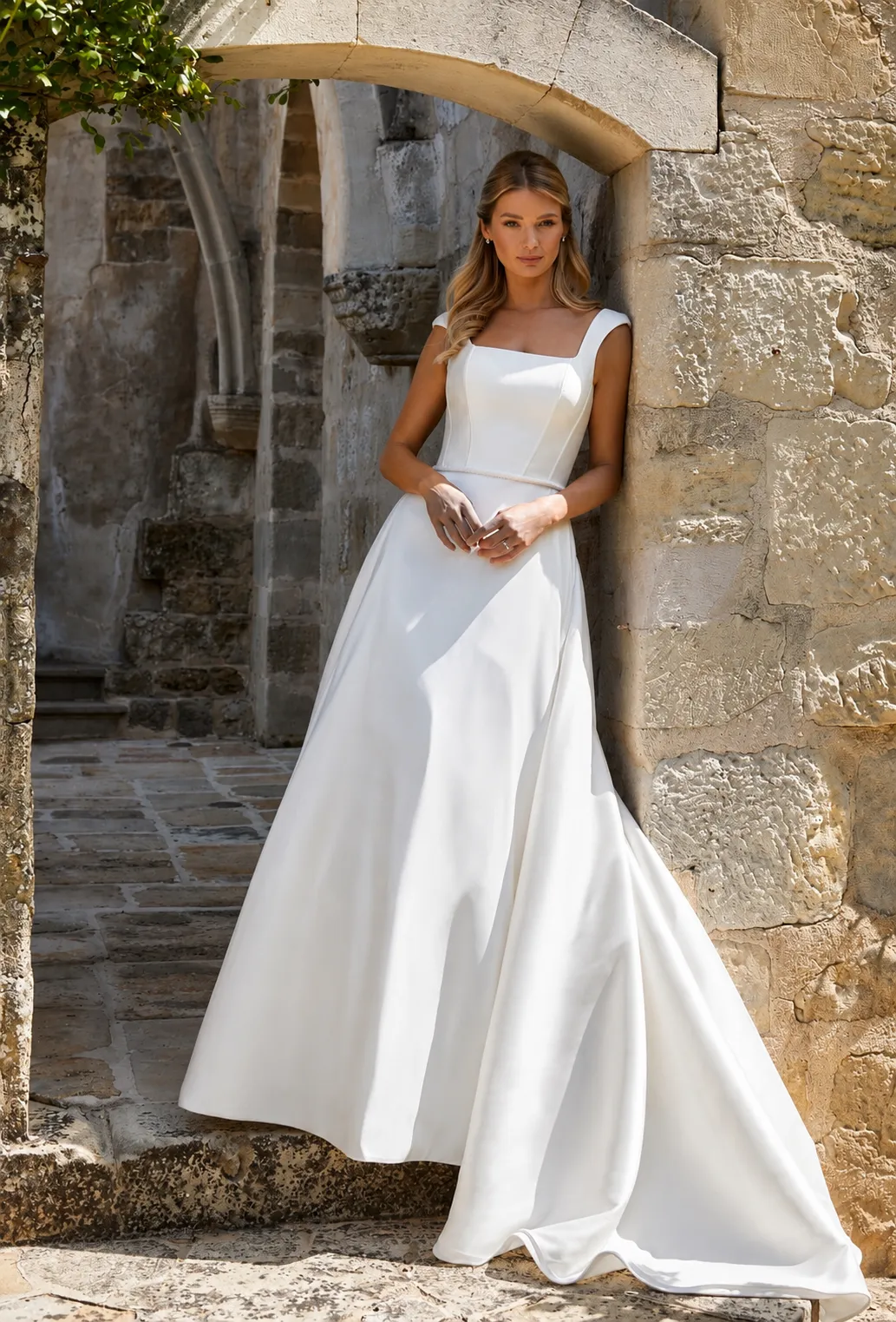 ELIZABETH-JANE — front view