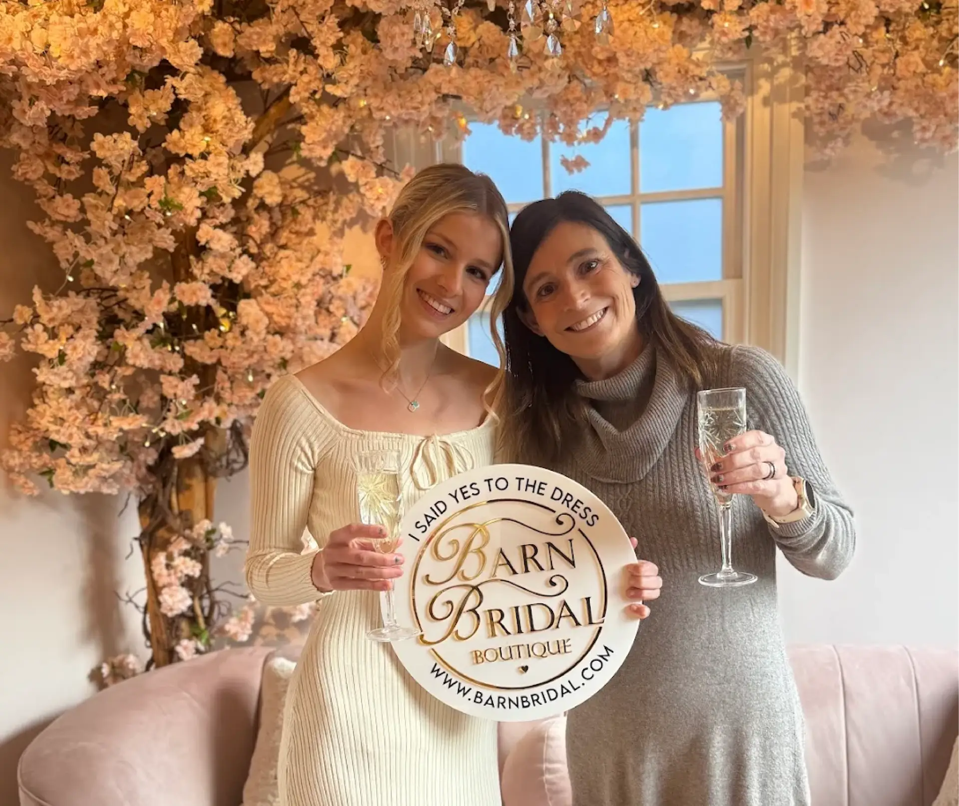 Lucy Widdowson — Barn Bridal Boutique bride